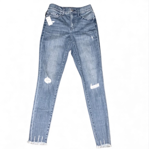Express Light Wash Skinny Jeans NEW! - Picture 1 of 2